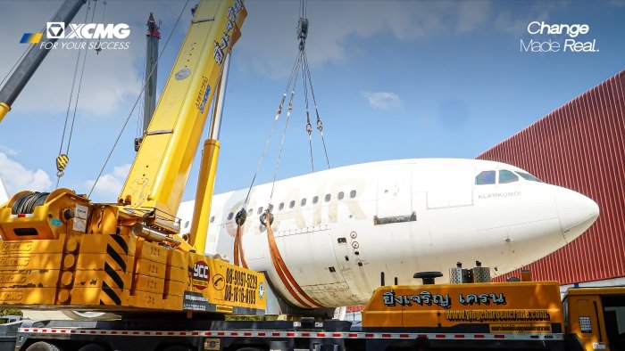 XCMG crane helps Thailand Airlines aircraft maintenance